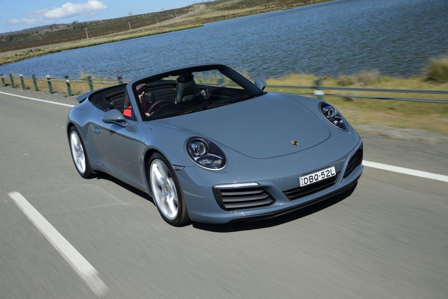  Porsche 911 Carrera Cabriolet 2016 года  (AU) (фото 19 из 29)